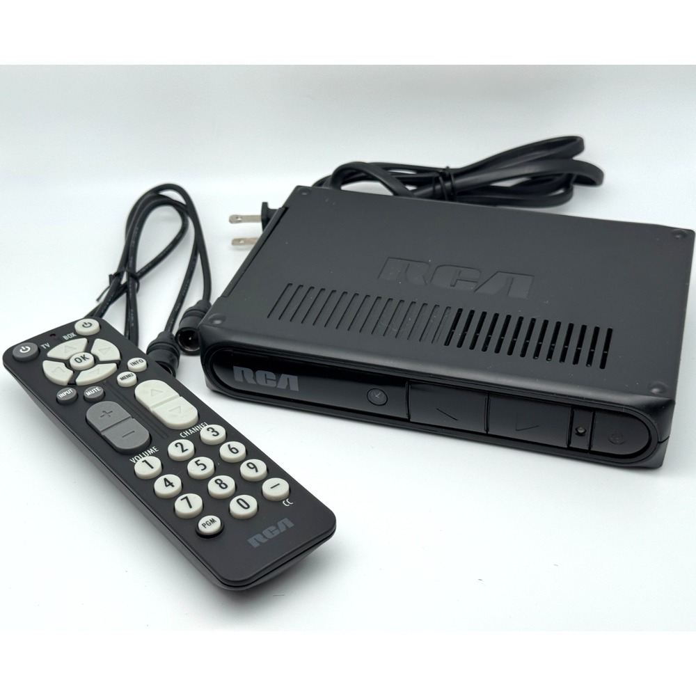 RCA Digital TV Converter Model DTA809 w/ remote, manual, box